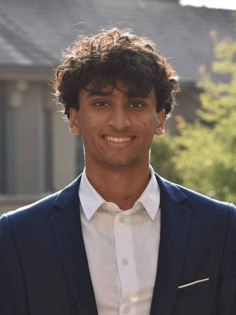 Aadi Agrawal headshot