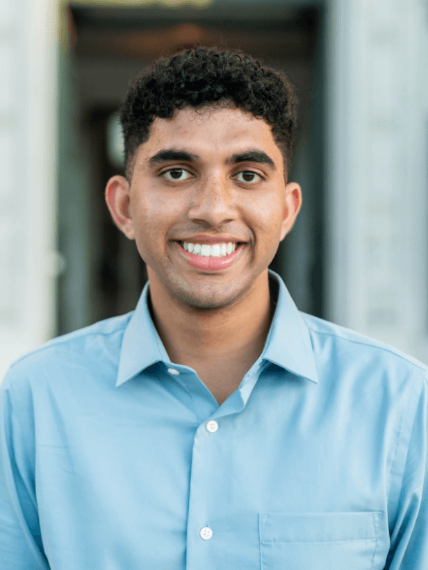 Joshua Thomas headshot