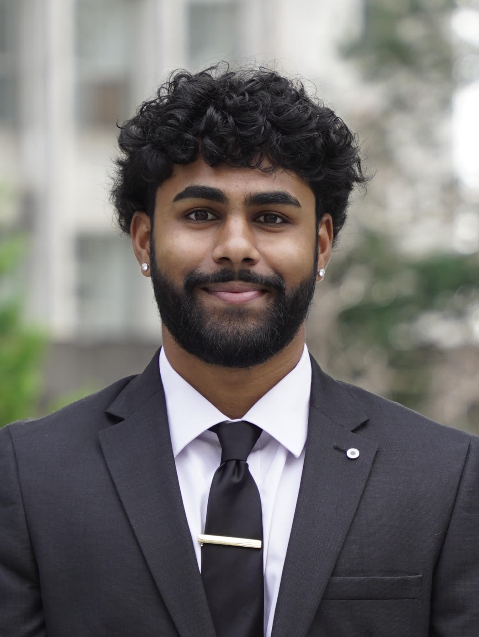 Nidhish Tekkam headshot